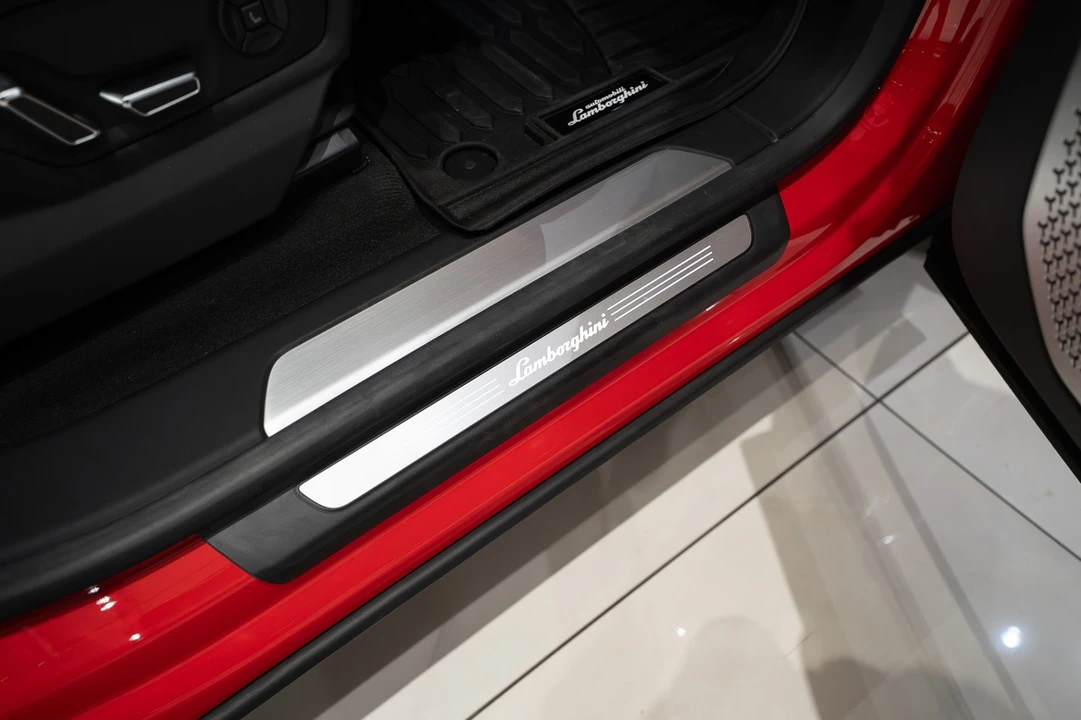 2022 Lamborghini Urus - Image 27 of 31