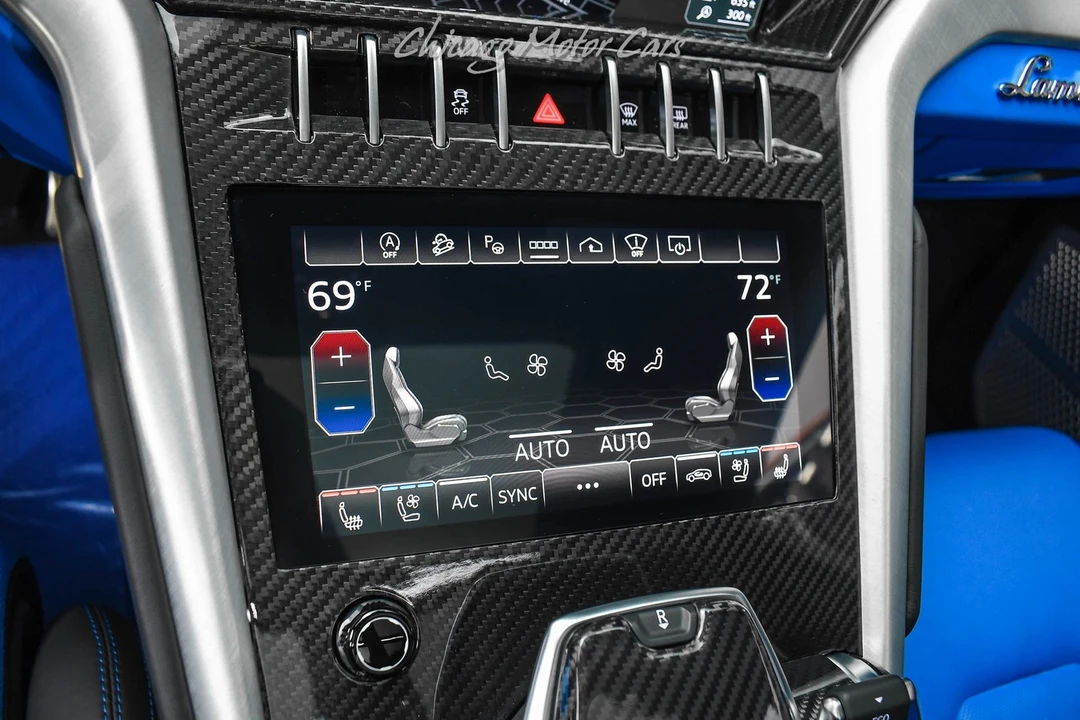 2022 Lamborghini Urus - Image 17 of 21