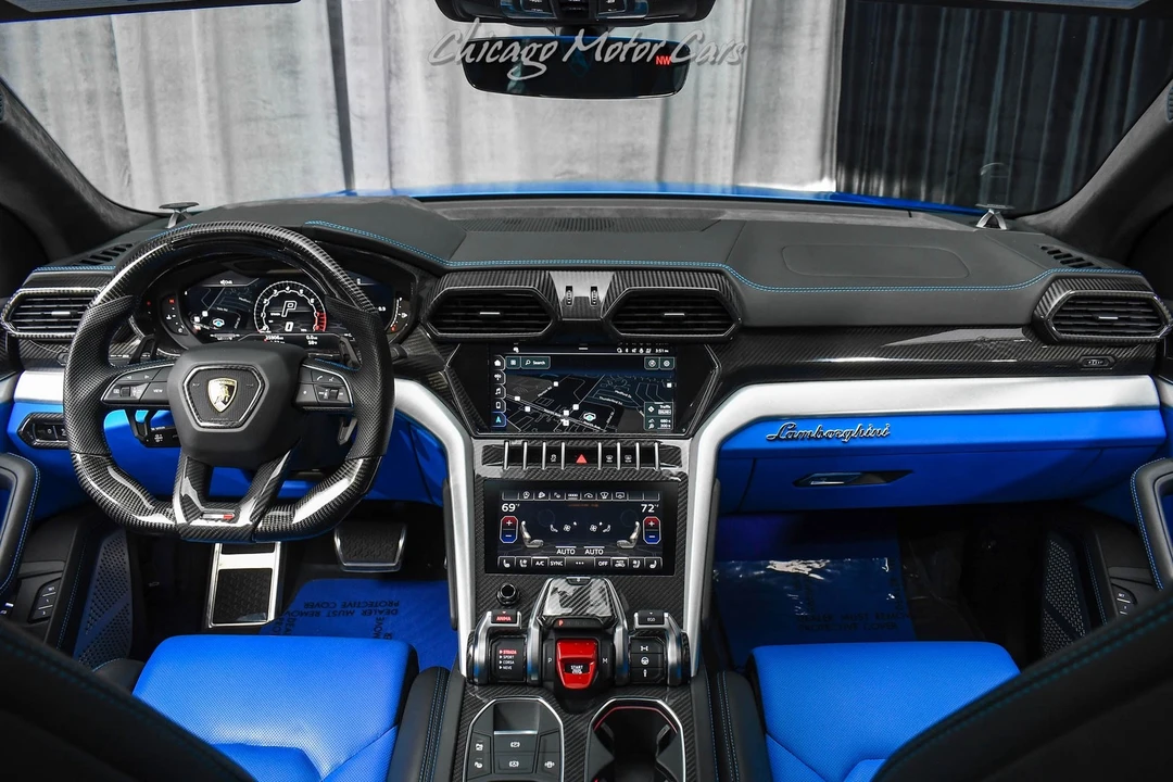 2022 Lamborghini Urus - Image 23 of 31