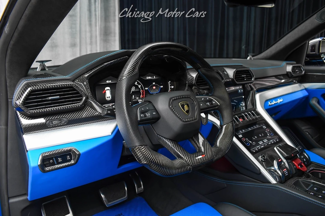 2022 Lamborghini Urus - Image 8 of 31
