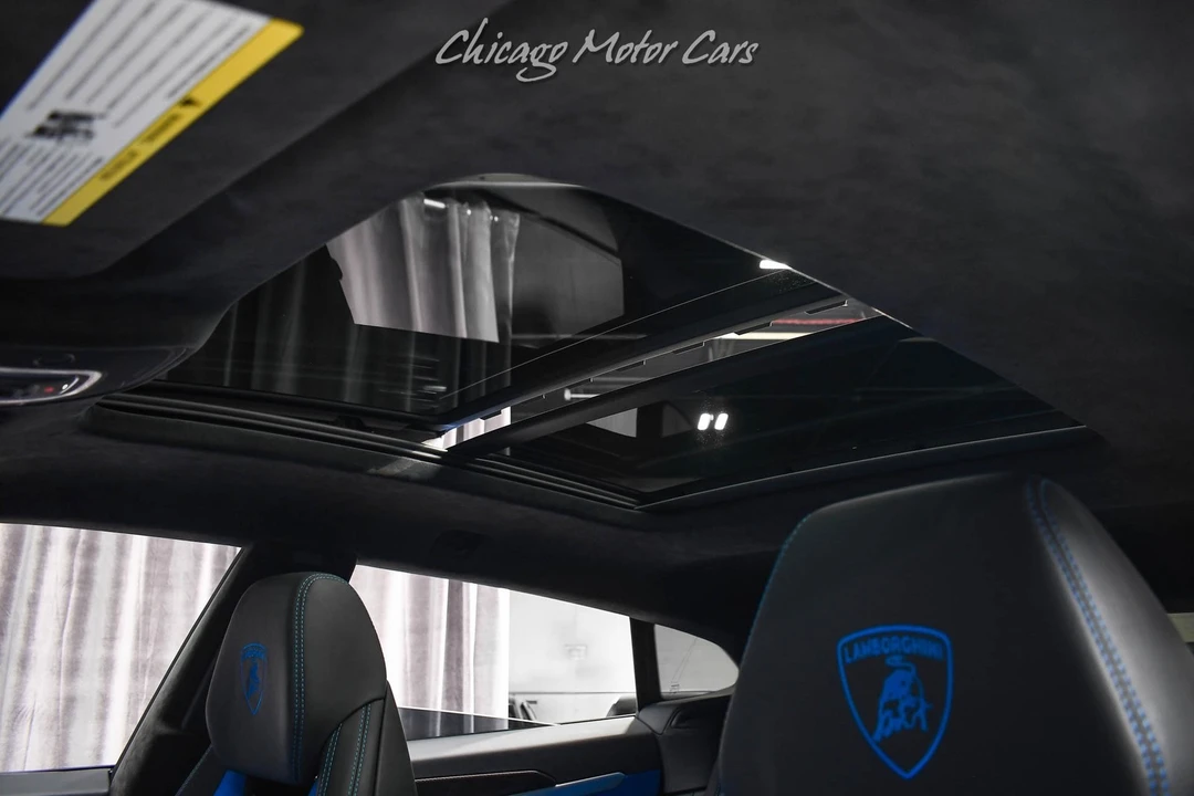 2022 Lamborghini Urus - Image 20 of 21