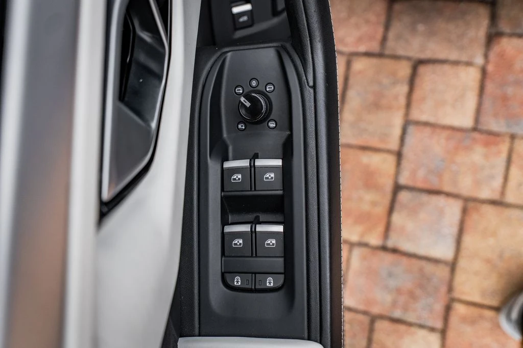 2022 Lamborghini Urus - Image 18 of 31