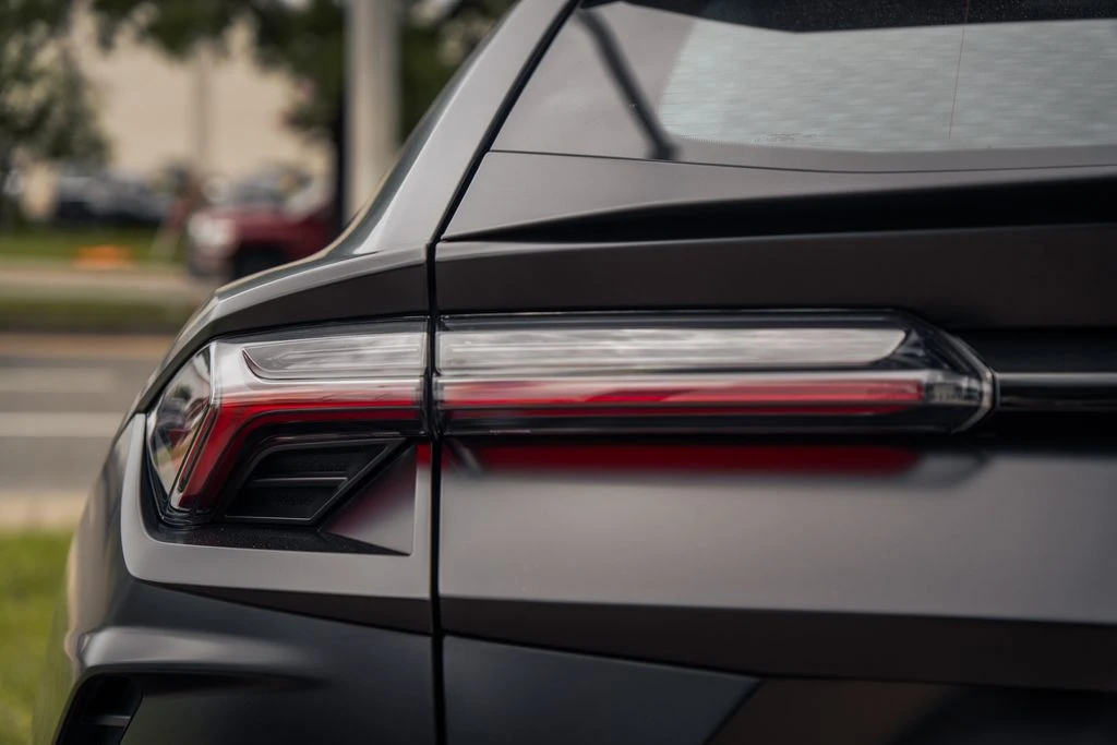 2022 Lamborghini Urus - Image 11 of 31