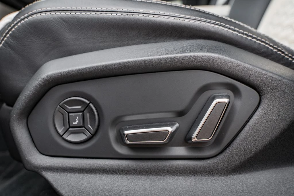2022 Lamborghini Urus - Image 21 of 31