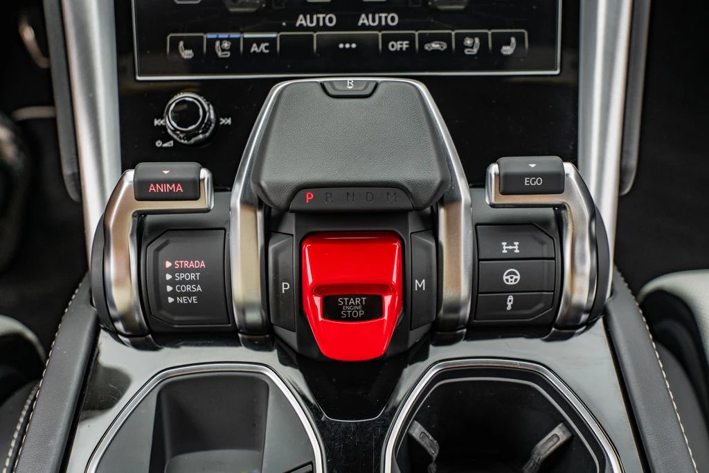 2022 Lamborghini Urus - Image 30 of 31