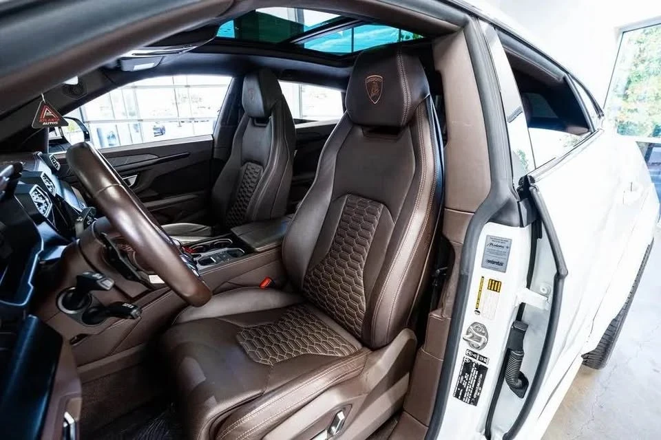 2022 Lamborghini Urus - Image 4 of 8
