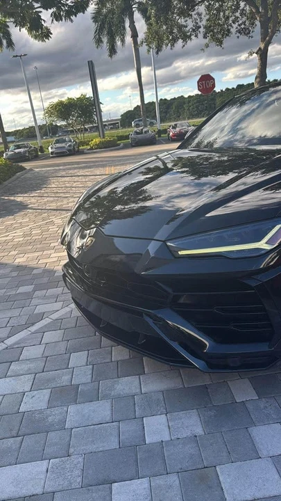 2022 Lamborghini Urus - Image 5 of 10
