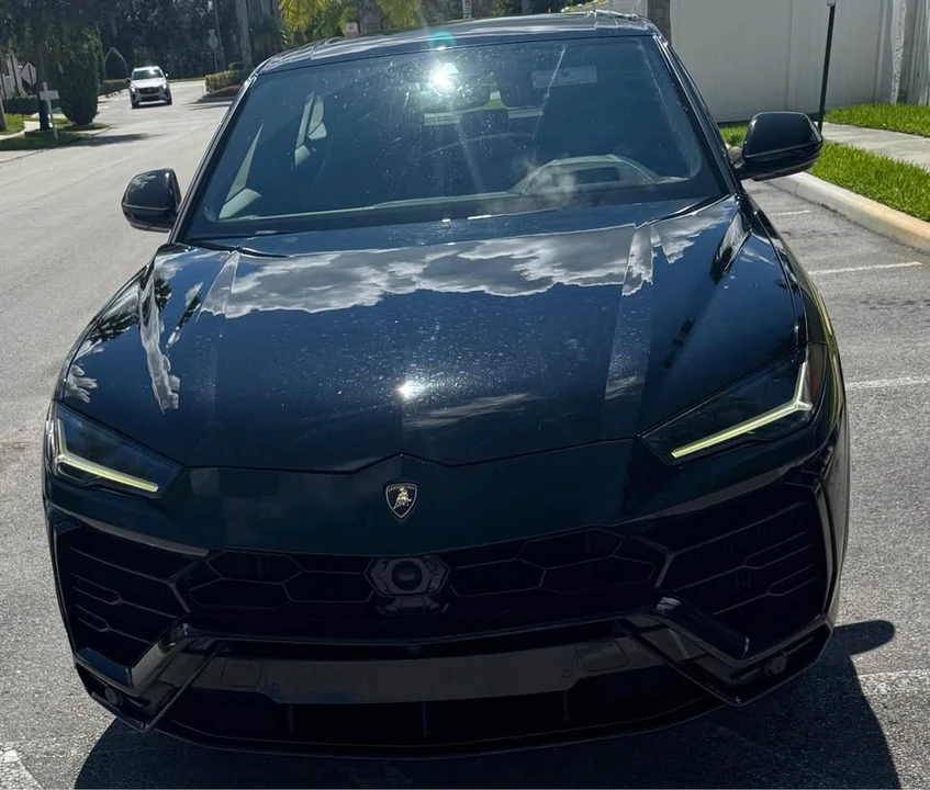 2022 Lamborghini Urus - Image 7 of 10
