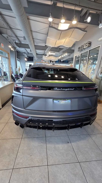 2022 Lamborghini Urus - Image 10 of 14