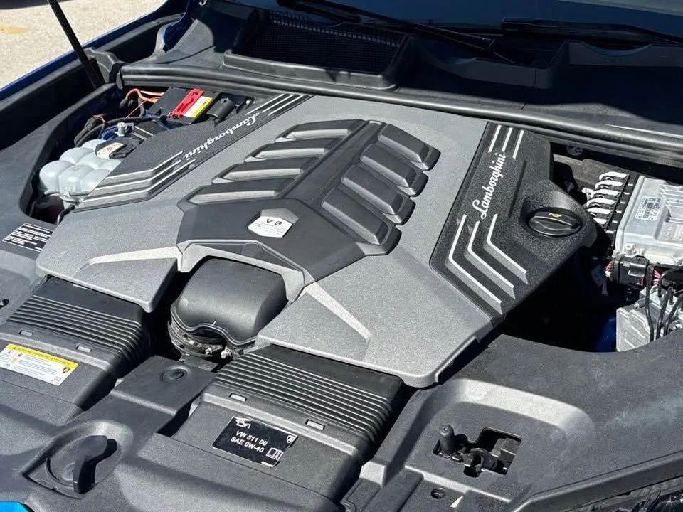 2022 Lamborghini Urus - Image 10 of 11