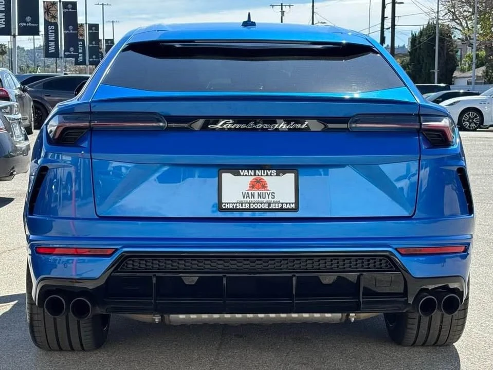 2022 Lamborghini Urus - Image 4 of 11