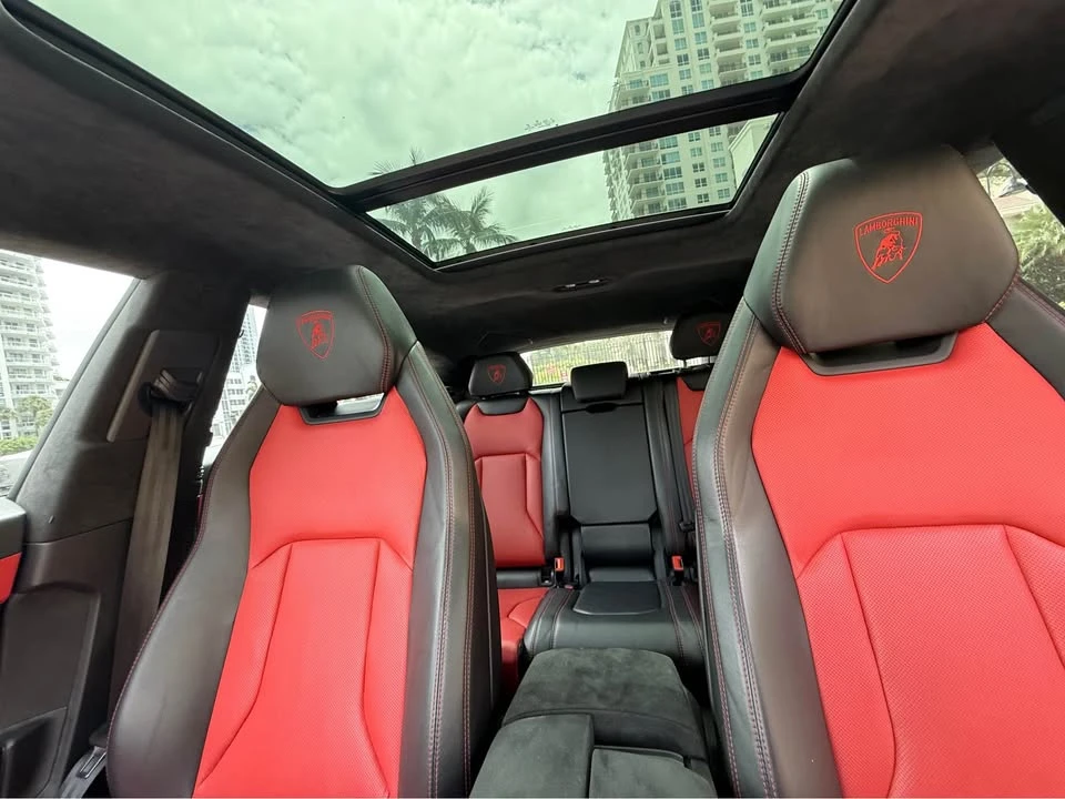 2022 Lamborghini Urus - Image 11 of 12