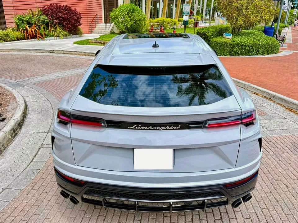 2022 Lamborghini Urus - Image 5 of 12