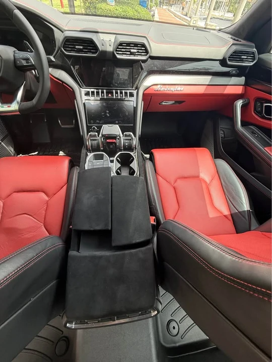 2022 Lamborghini Urus - Image 10 of 12