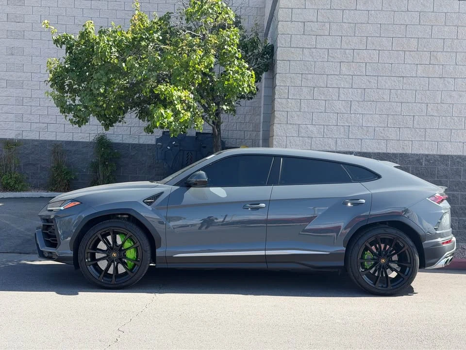 2022 Lamborghini Urus - Image 3 of 13