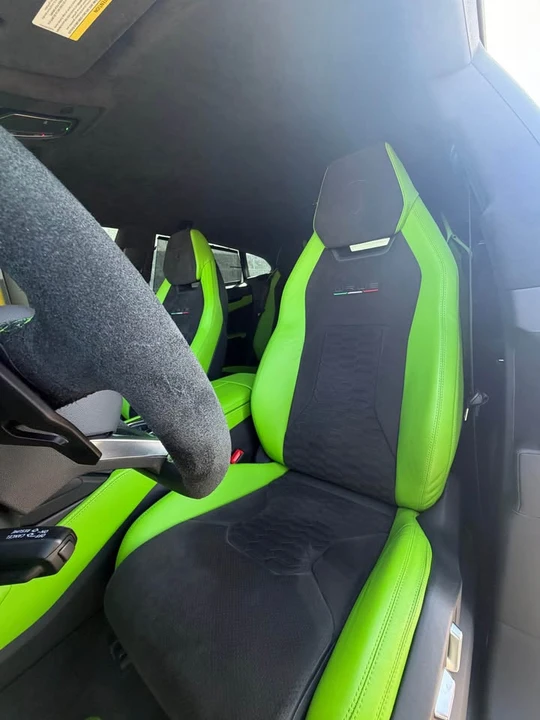 2022 Lamborghini Urus - Image 11 of 13