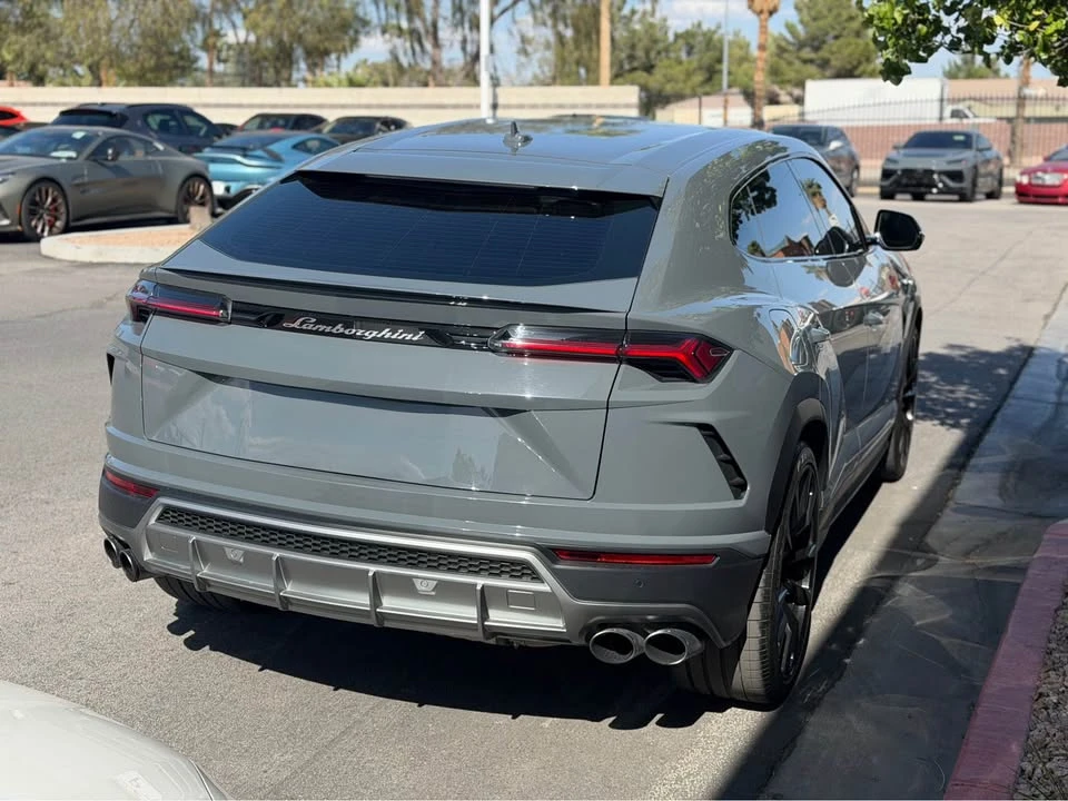 2022 Lamborghini Urus - Image 5 of 13
