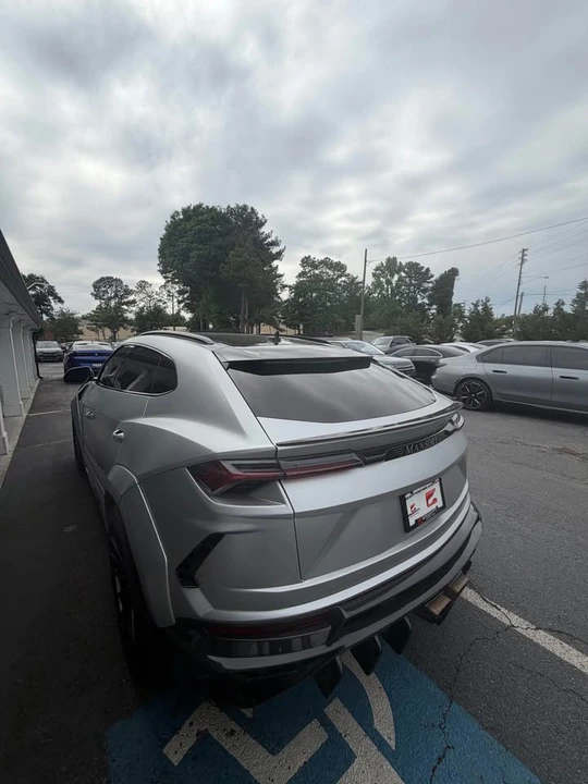 2022 Lamborghini Urus - Image 3 of 16