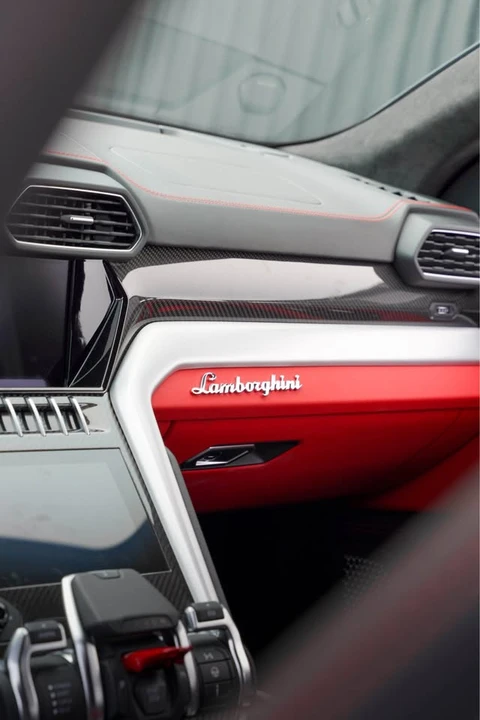2022 Lamborghini Urus - Image 9 of 20