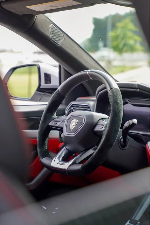 2022 Lamborghini Urus - Image 5 of 20