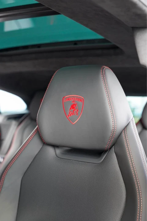 2022 Lamborghini Urus - Image 11 of 20