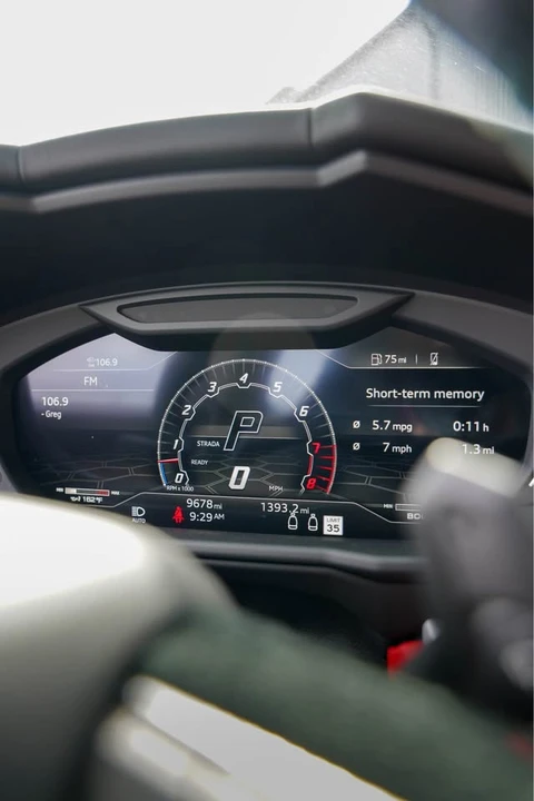 2022 Lamborghini Urus - Image 10 of 20