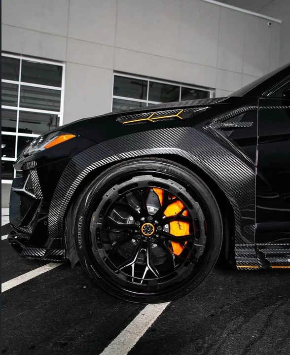 2022 Lamborghini Urus - Image 9 of 20