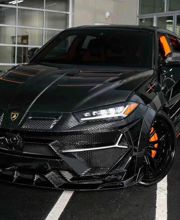 2022 Lamborghini Urus - Image 2 of 20