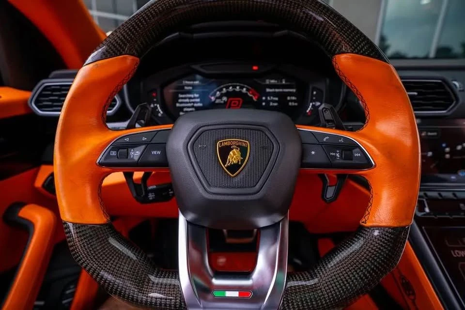 2022 Lamborghini Urus - Image 14 of 20