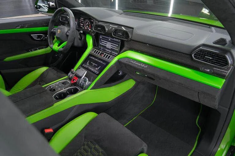 2022 Lamborghini Urus - Image 12 of 14
