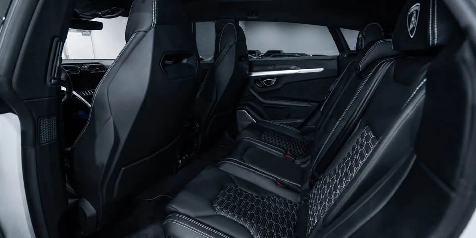 2022 Lamborghini Urus - Image 10 of 11
