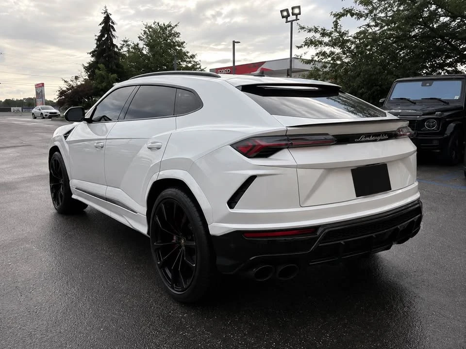 2022 Lamborghini Urus - Image 5 of 19