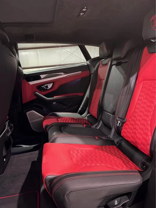 2022 Lamborghini Urus - Image 7 of 7