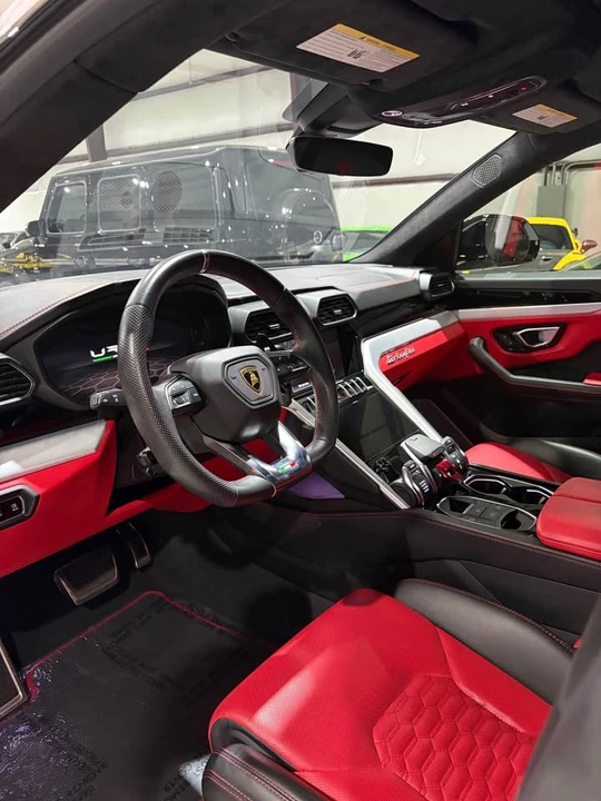 2022 Lamborghini Urus - Image 5 of 7