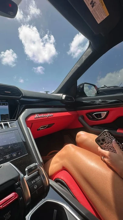 2022 Lamborghini Urus - Image 14 of 18