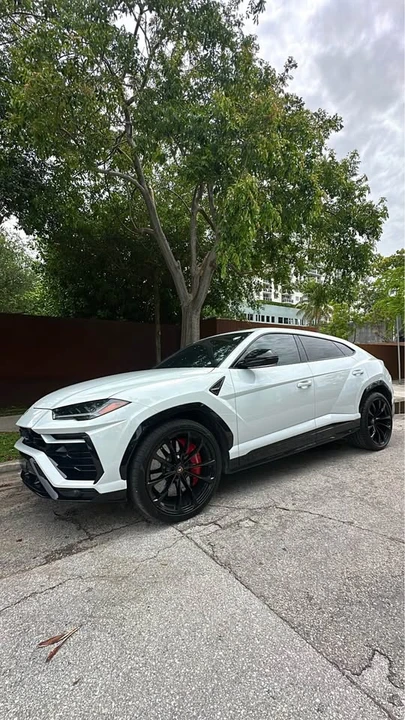 2022 Lamborghini Urus - Image 3 of 18