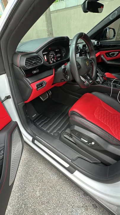 2022 Lamborghini Urus - Image 7 of 18