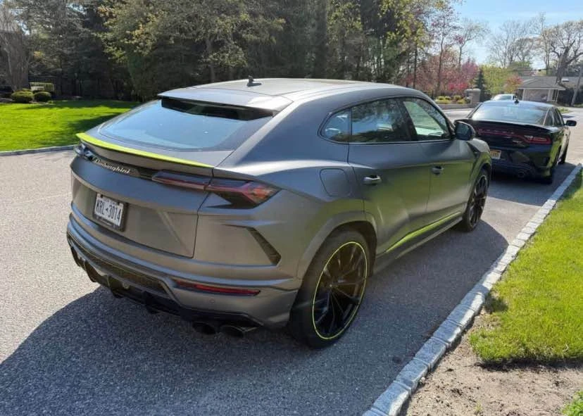 2022 Lamborghini Urus - Image 4 of 7