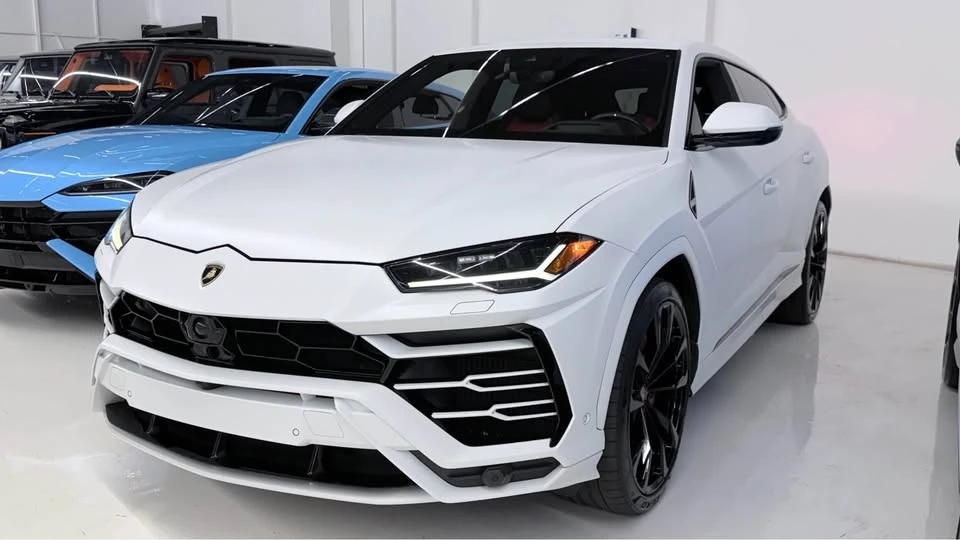 2022 Lamborghini Urus - Image 5 of 16