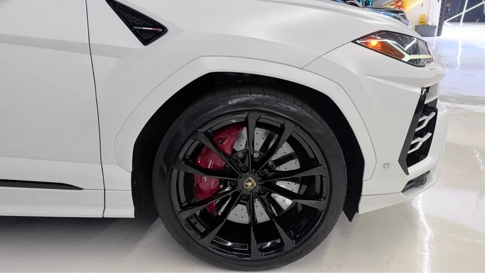 2022 Lamborghini Urus - Image 9 of 16