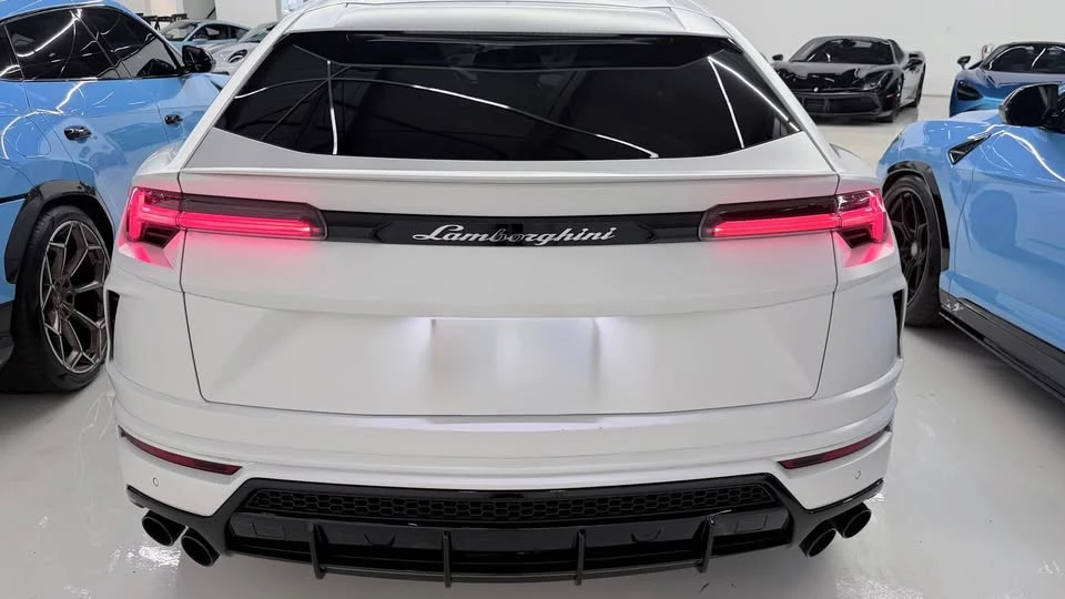 2022 Lamborghini Urus - Image 6 of 16