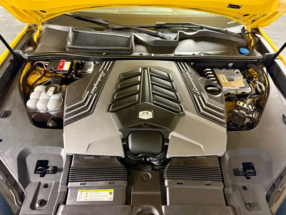 2022 Lamborghini Urus - Image 14 of 19