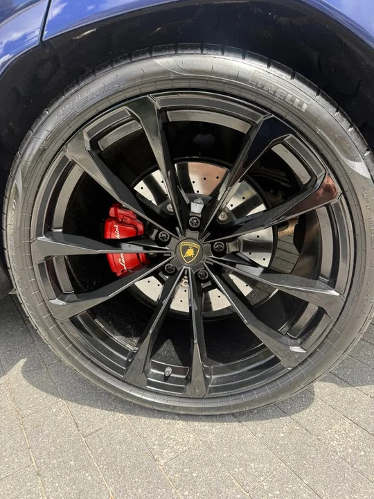 2022 Lamborghini Urus - Image 7 of 20