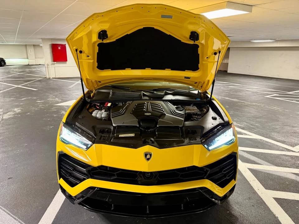 2022 Lamborghini Urus - Image 9 of 19