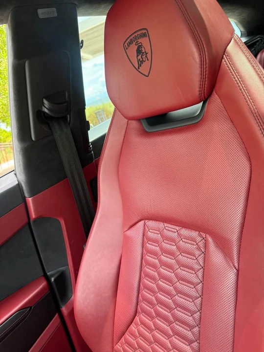 2022 Lamborghini Urus - Image 12 of 20