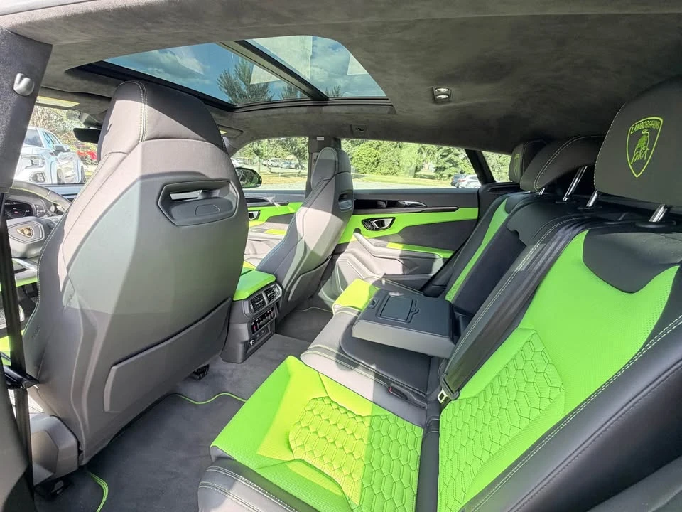 2022 Lamborghini Urus - Image 11 of 20