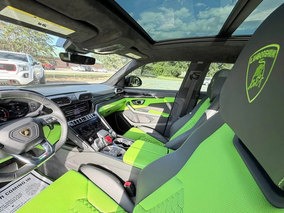 2022 Lamborghini Urus - Image 13 of 20