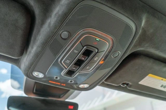 2022 Lamborghini Urus - Image 19 of 21