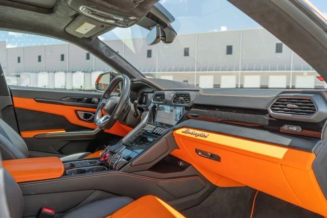 2022 Lamborghini Urus - Image 21 of 21