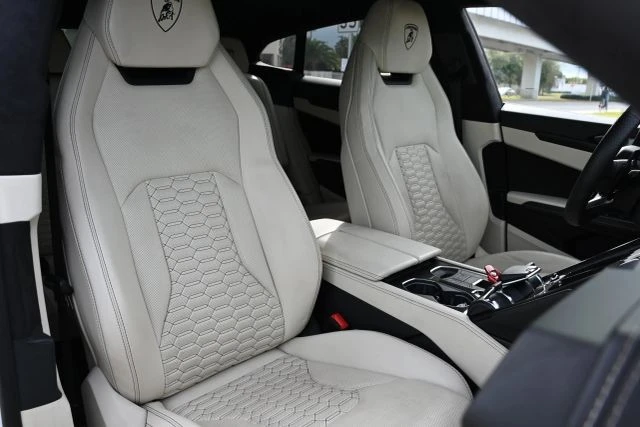 2022 Lamborghini Urus - Image 18 of 21